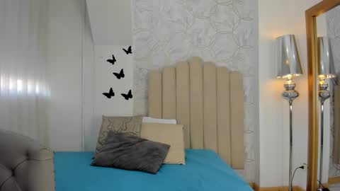 Sofia  online show from 02/10/25, 12:29