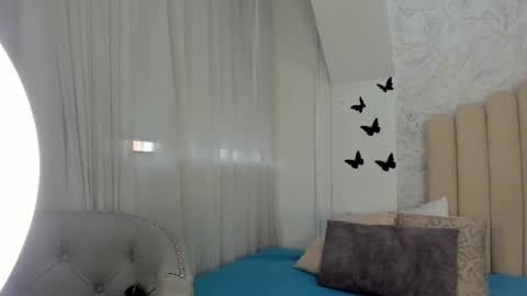 Sofia  online show from 02/11/25, 12:37