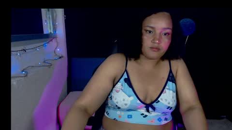 sofiaroyal23 online show from 04/02/26, 03:15