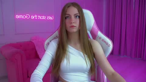 Sofia online show from 07/06/26, 05:59
