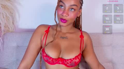 Snapshot of sofiastanley chatting on 02/28/26, 01:01 Sofia Stanley online show from 02/28/26, 01:01