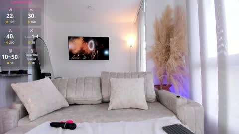 sofia wiliam   online show from 04/06/26, 12:50