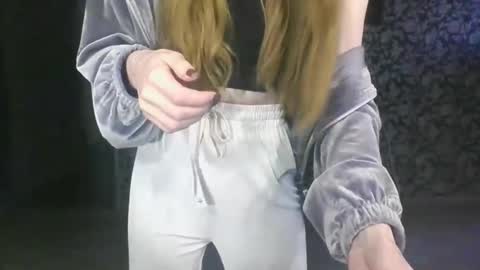 SofiButerfly online show from 03/10/25, 03:01