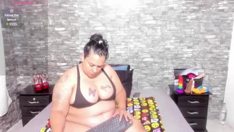 Vicky  online show from 02/17/25, 10:18