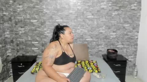 Vicky  online show from 02/20/25, 10:16