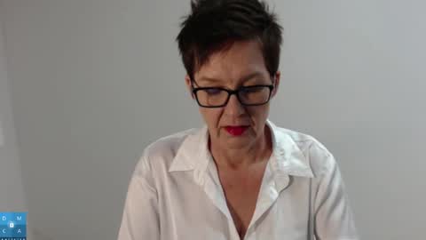 Snapshot of sofie_velvet chatting on 11/28/25, 07:16 Sofie Velvet online show from 11/28/25, 07:16