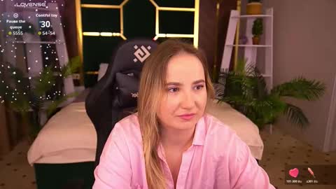 Sofie online show from 11/10/25, 11:48