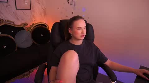 Sofie online show from 06/14/26, 03:19