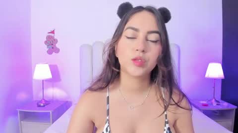 sofiebunnie online show from 05/17/26, 11:12