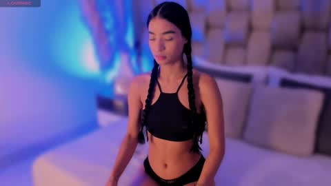  sofie  online show from 12/04/25, 10:18