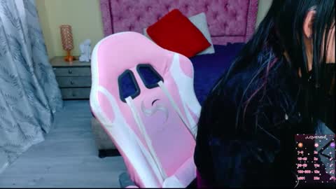 sofii_cute01 online show from 01/06/26, 11:47