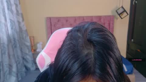 sofii_cute01 online show from 01/08/26, 12:07