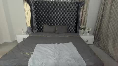 sofii_darling online show from 10/19/25, 04:40