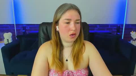 sofii_darling online show from 03/17/26, 05:38