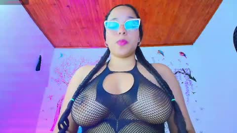 Sofa Daz  online show from 05/02/26, 02:38