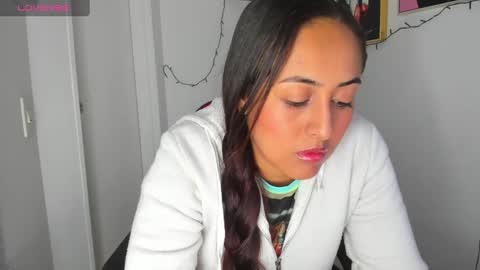 sofiia rodriguez online show from 02/19/25, 02:01