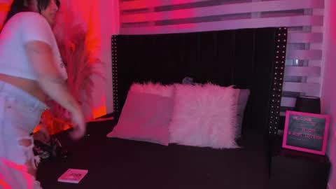 Sofia online show from 01/28/25, 03:57