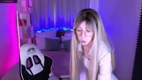 Sofia online show from 10/07/25, 04:09