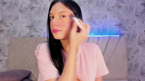 SofiLuxurya online show from 10/21/25, 11:11