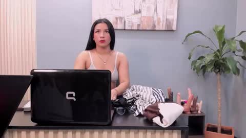      online show from 11/22/25, 11:09