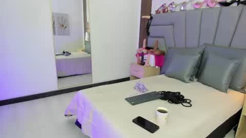 Snapshot of sofiperez_ chatting on 06/12/26, 11:09 online show from 06/12/26, 11:09