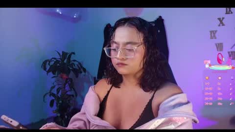 Demi Sofia online show from 12/20/25, 09:22