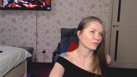  Kaitbrunette and SofiblondeWelcome room Private is Open  Make us happy online show from 05/15/26, 07:48