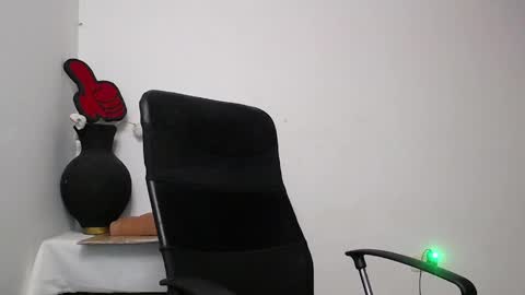 Camila M online show from 02/01/25, 11:06