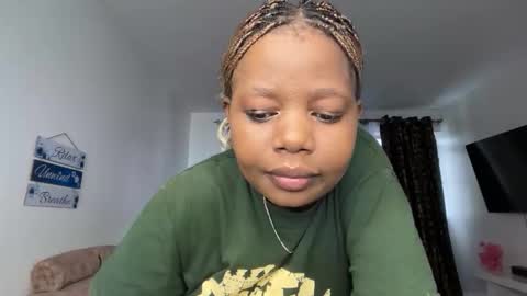 soft_nicole online show from 02/08/26, 12:41