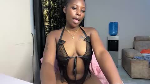 soft_nicole online show from 04/13/26, 06:57