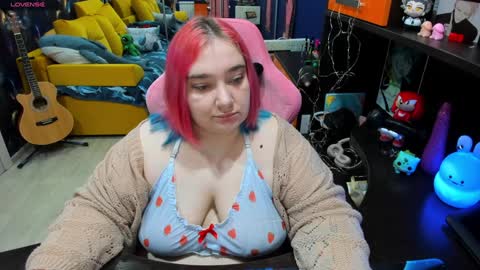 Sofie online show from 01/30/25, 01:55