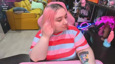 Sofie online show from 05/20/26, 02:51