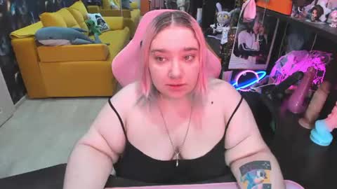 Snapshot of softie_sofy chatting on 06/30/26, 02:34 Sofie online show from 06/30/26, 02:34