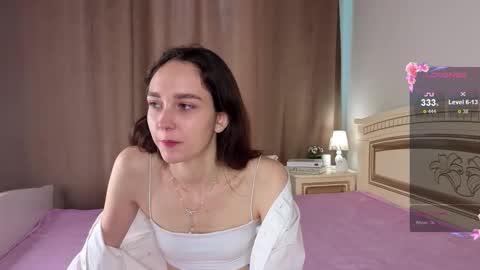 Elly online show from 10/13/25, 07:08