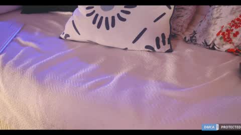 Lisa  online at  .11 from about utc online show from 02/09/25, 04:50