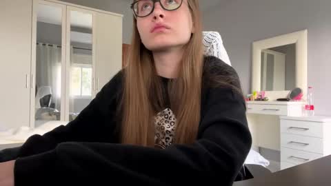 softlygirl online show from 03/23/26, 01:48