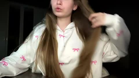 softlygirl online show from 03/31/26, 06:52