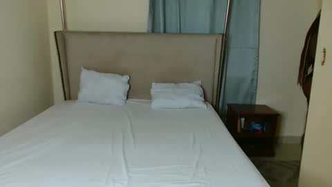 softlysinful online show from 01/14/26, 07:47