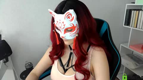 Nika Schwarz online show from 05/07/26, 02:44