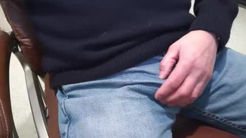 Snapshot of softwareman chatting on 01/24/25, 05:21 softwareman online show from 01/24/25, 05:21