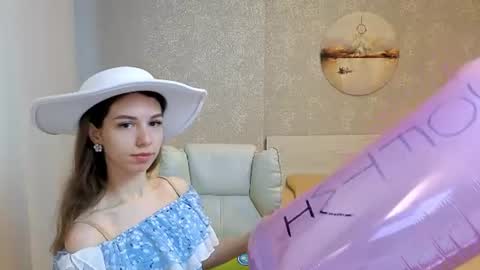 Snapshot of softwine chatting on 06/15/26, 01:24 Kelly online show from 06/15/26, 01:24