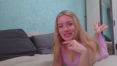 softy_aura online show from 03/25/26, 07:58