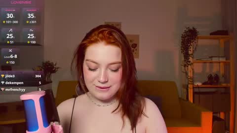 Snapshot of sofy_benson chatting on 12/04/24, 12:47 Sofy online show from 12/04/24, 12:47