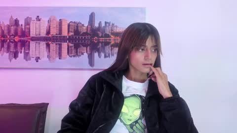 sofy_durand online show from 04/08/26, 11:54