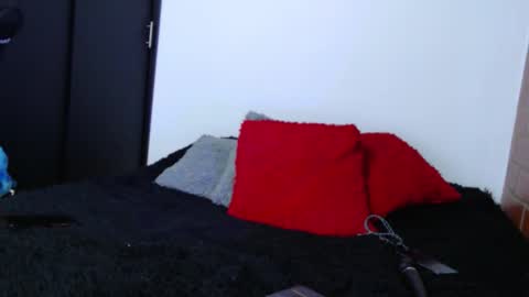 Snapshot of sofy_nix chatting on 10/03/25, 10:40 Sofy online show from 10/03/25, 10:40