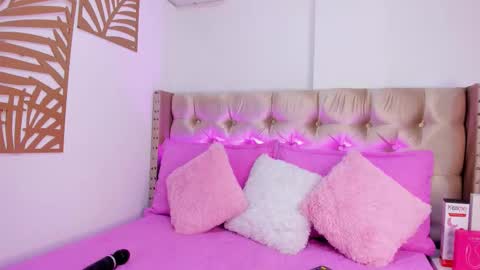   online show from 02/01/26, 04:33