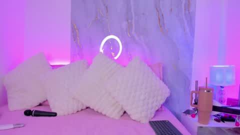   online show from 03/28/26, 03:17