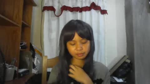 Snapshot of soiladeacetis chatting on 04/15/26, 11:50 Sunny online show from 04/15/26, 11:50