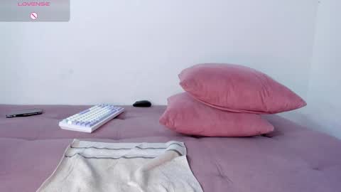 Sol online show from 09/18/25, 04:09