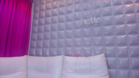 SOL  ANGEL online show from 12/15/25, 04:00